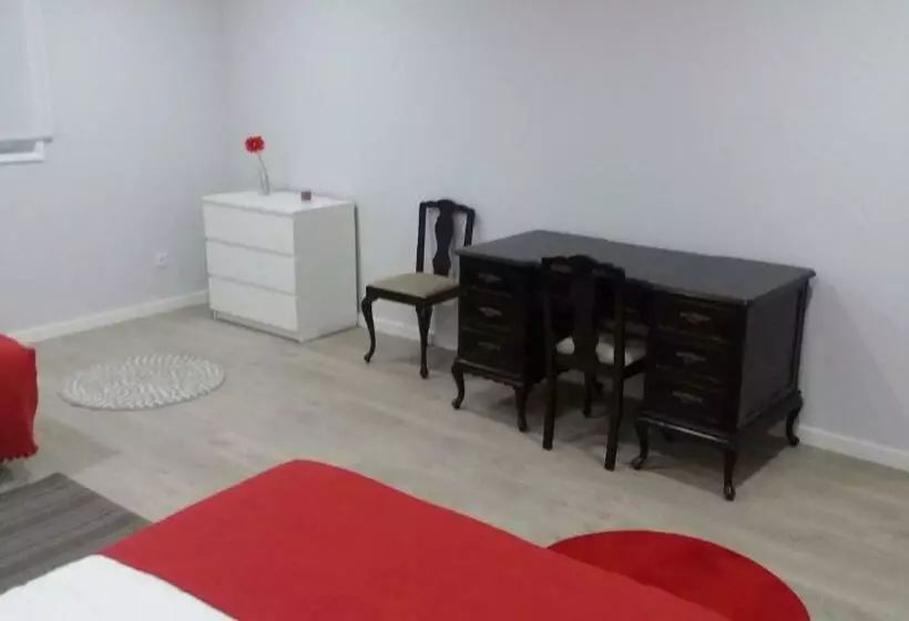 پانسیون Casa Pirosa