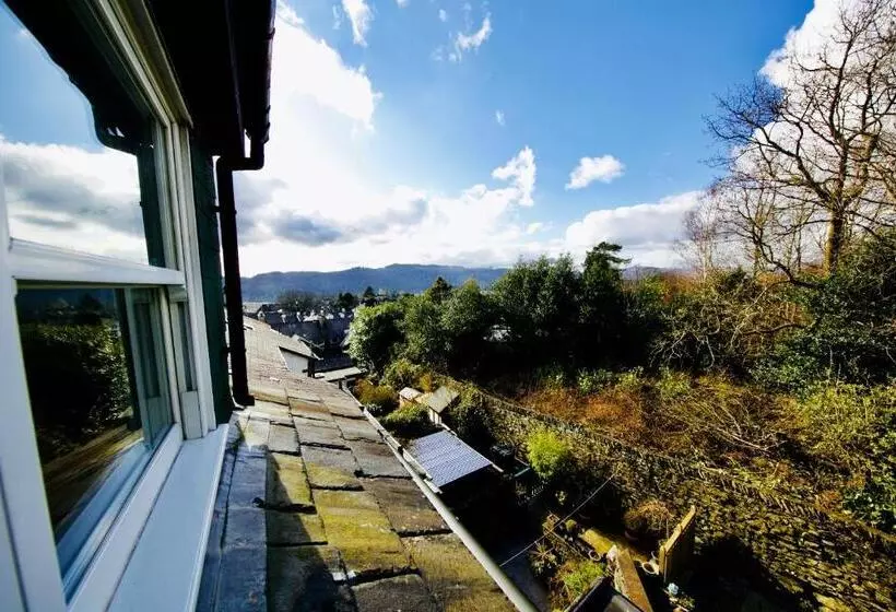 ペンション Fellview Guest House