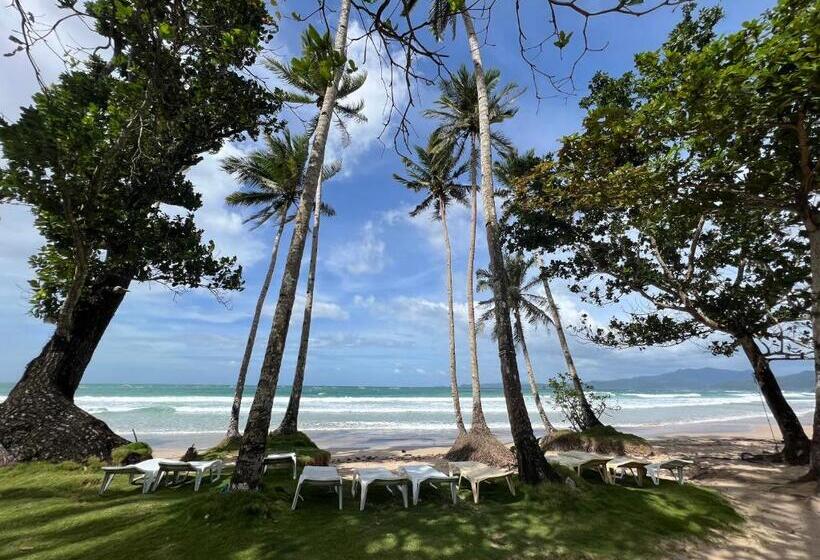 Alberg Hill Myna Beach Cottages