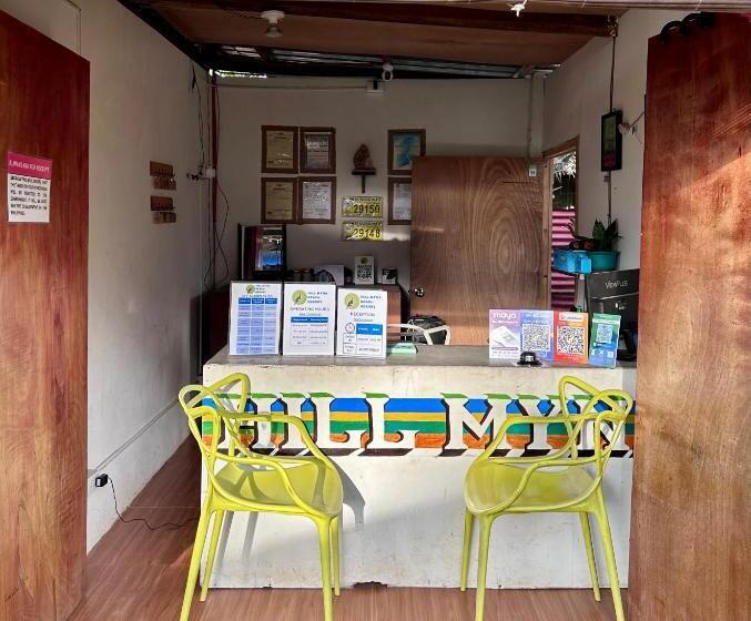 Alberg Hill Myna Beach Cottages