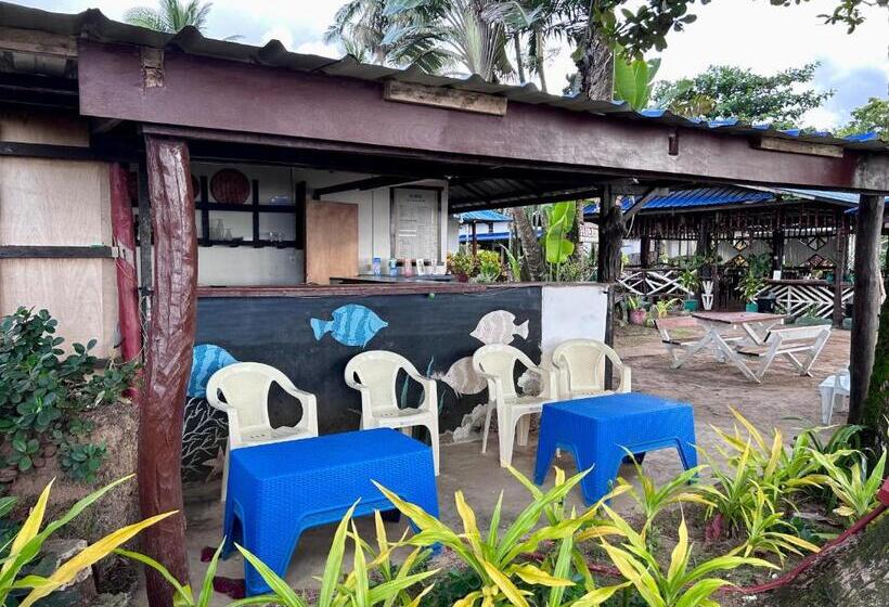 Alberg Hill Myna Beach Cottages