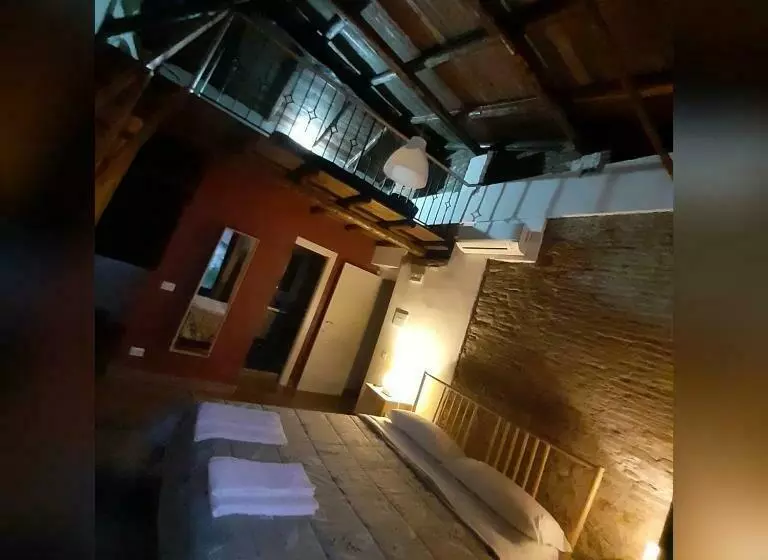 تختخواب و صبحانه Palazzo Camerana