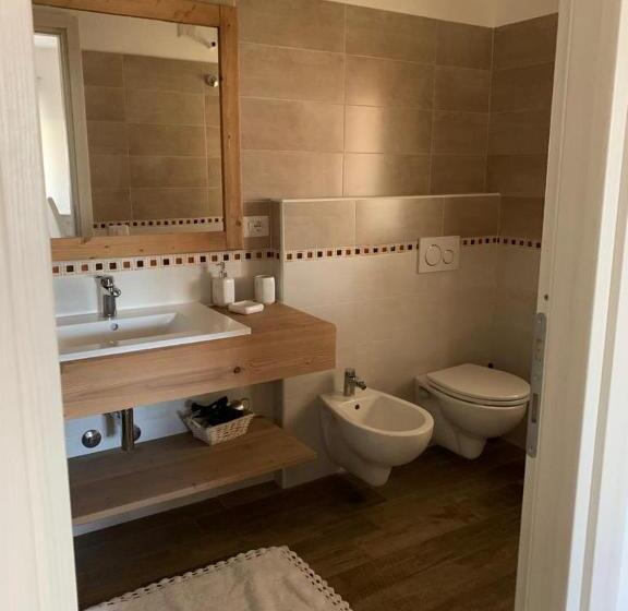 تختخواب و صبحانه Etesia