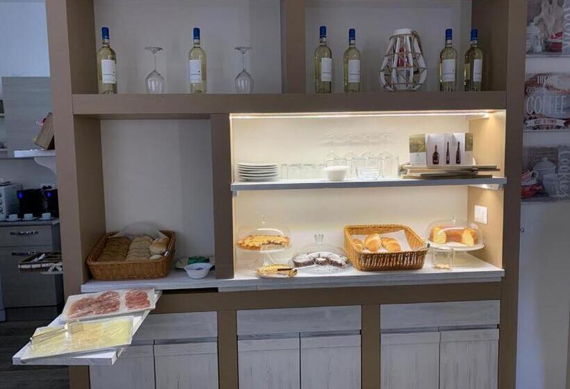 تختخواب و صبحانه Etesia