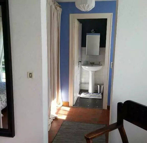 Aamiaismajoitus (B&B) Maison D Hôtes Les Beaux Chenes