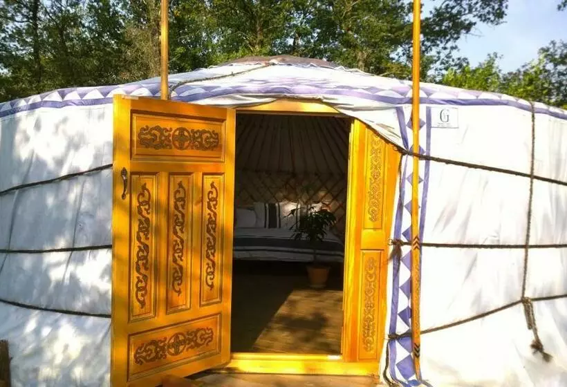 Aamiaismajoitus (B&B) Maison D Hôtes Les Beaux Chenes