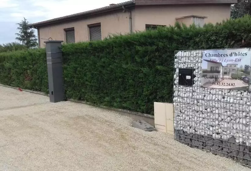 Aamiaismajoitus (B&B) Villa Vi Lyon Est Chambres D Hôtes
