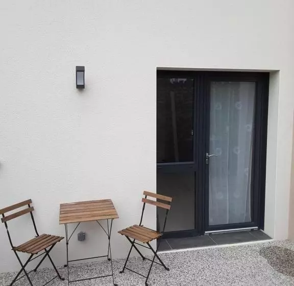 Aamiaismajoitus (B&B) Villa Vi Lyon Est Chambres D Hôtes