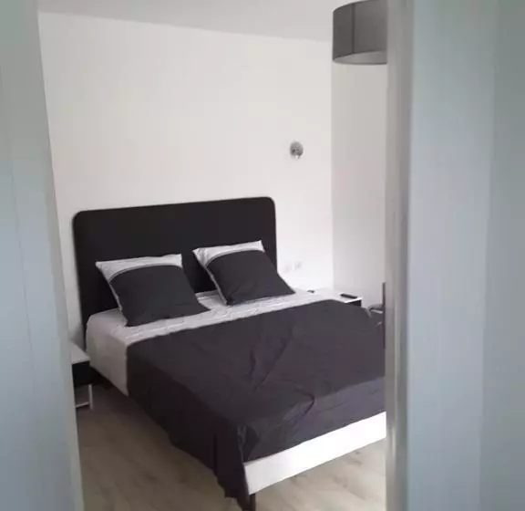 Aamiaismajoitus (B&B) Villa Vi Lyon Est Chambres D Hôtes