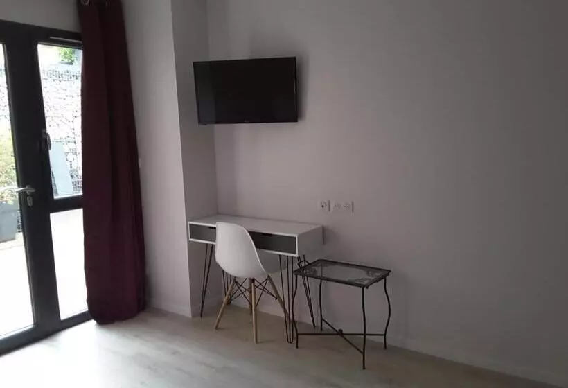 Aamiaismajoitus (B&B) Villa Vi Lyon Est Chambres D Hôtes