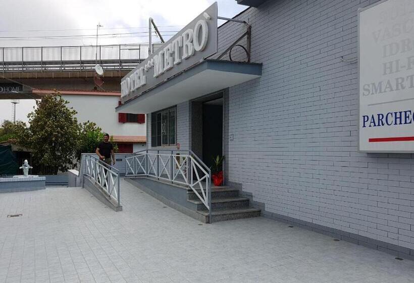 هتل Metrò