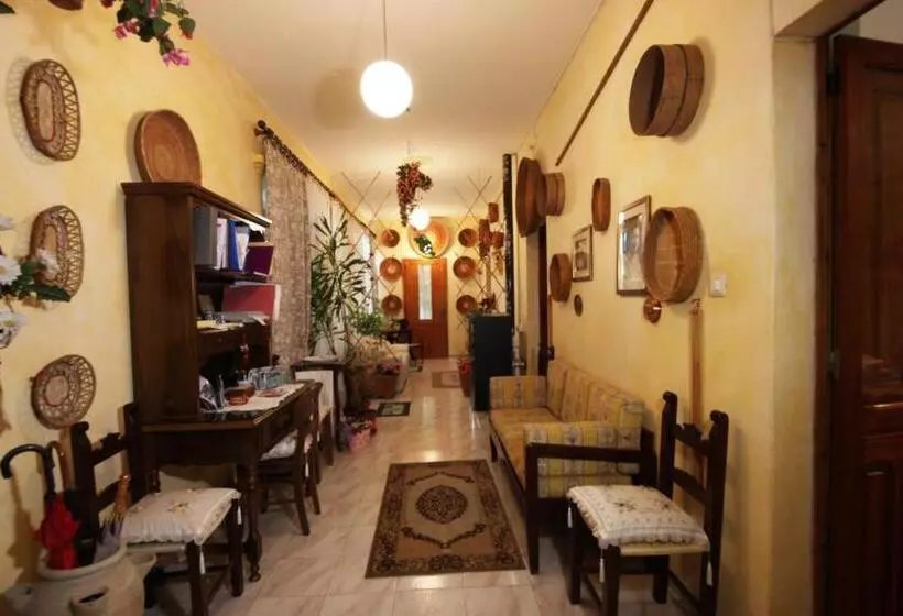 ペンション Beb Ziu Antoi E Zia Srivia