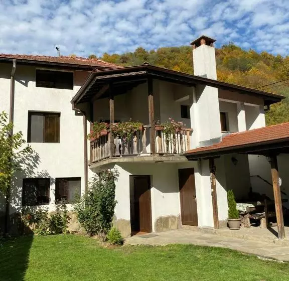 ペンション Yovkovata Kyshta