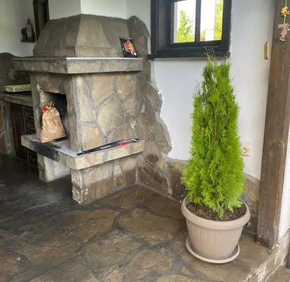 ペンション Yovkovata Kyshta