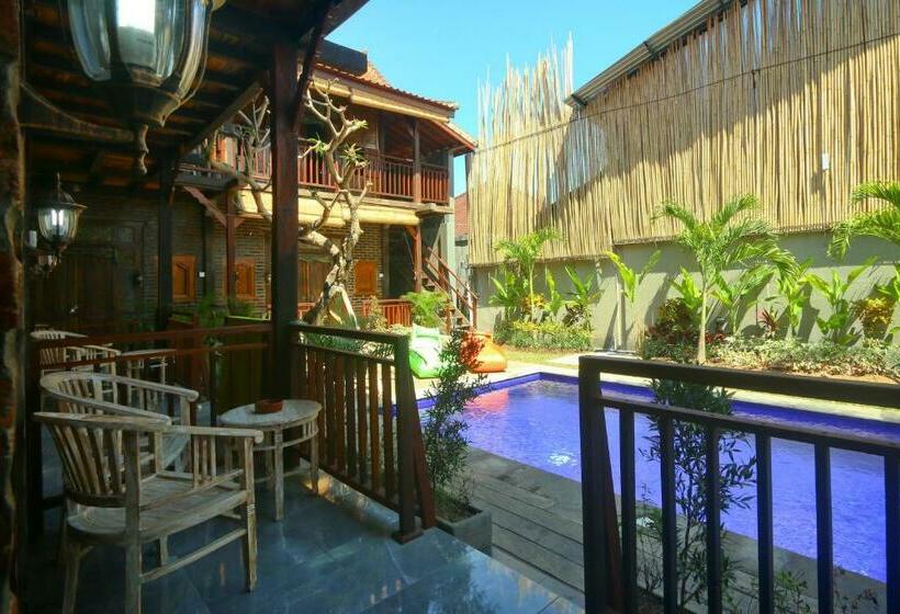 Tropical Canggu Hostel