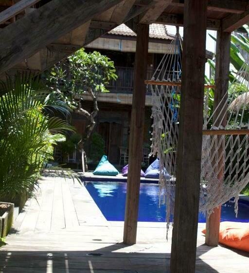 Tropical Canggu Hostel