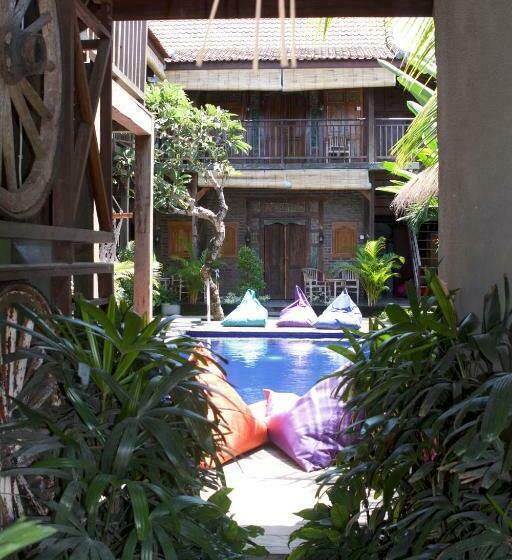 Tropical Canggu Hostel