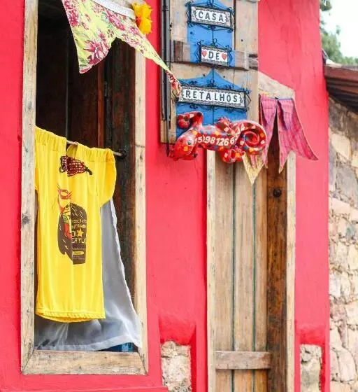 Casa De Retalhos Boutique Albergue, Casaril Histórico, Com 5 Suítes Individuais E Cozinha Coletiva