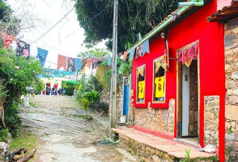 Casa De Retalhos Boutique Albergue, Casaril Histórico, Com 5 Suítes Individuais E Cozinha Coletiva