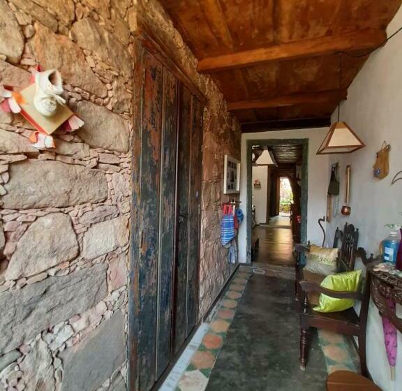 Casa De Retalhos Boutique Albergue, Casaril Histórico, Com 5 Suítes Individuais E Cozinha Coletiva