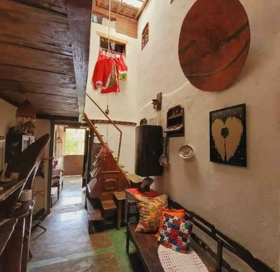 Casa De Retalhos Boutique Albergue, Casaril Histórico, Com 5 Suítes Individuais E Cozinha Coletiva