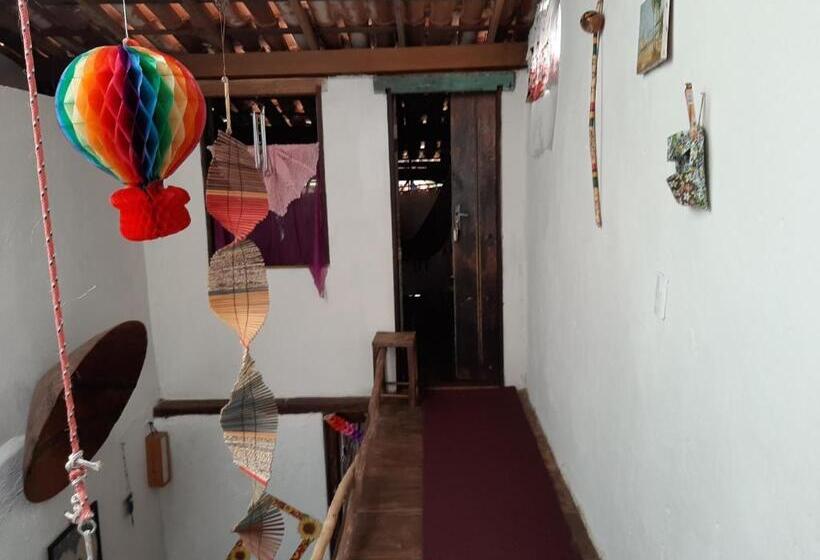 Casa De Retalhos Boutique Albergue, Casaril Histórico, Com 5 Suítes Individuais E Cozinha Coletiva