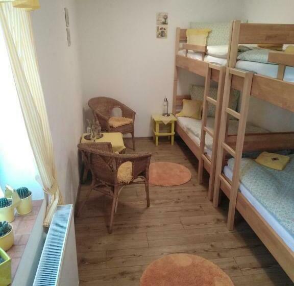 הוסטל Ubytování   U Nás Doma