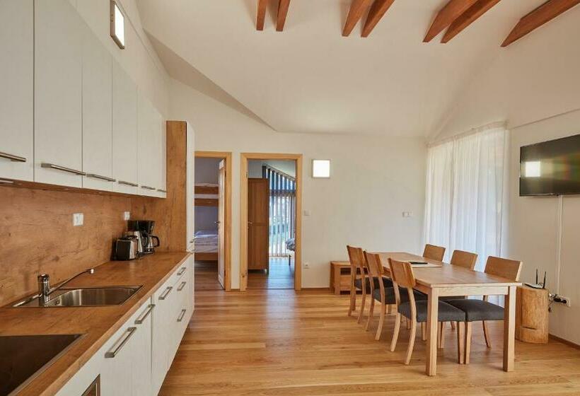 Aparthotel Kovarna Residence