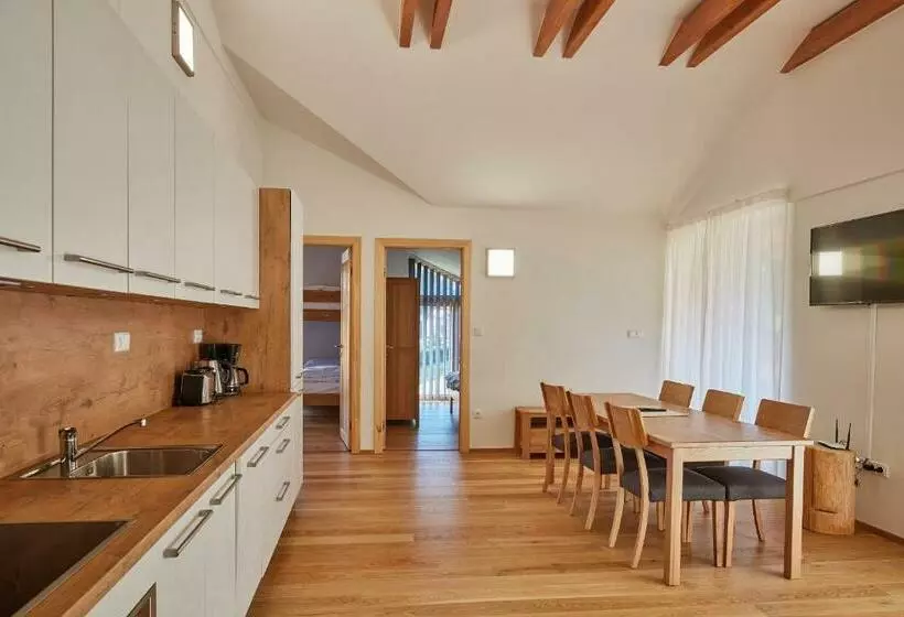 Aparthotel Kovarna Residence