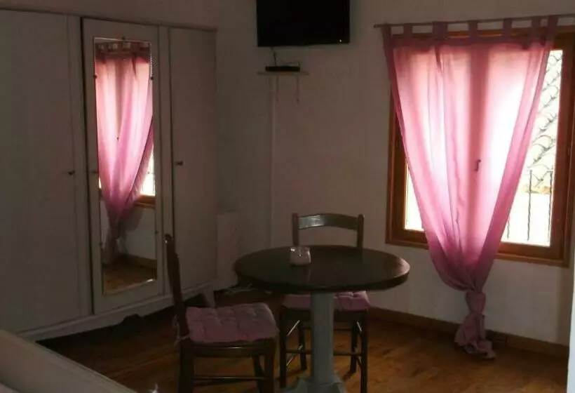 Aamiaismajoitus (B&B) La Grange D Antan