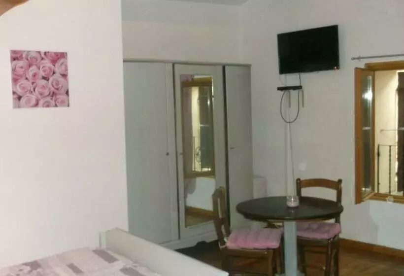 Aamiaismajoitus (B&B) La Grange D Antan