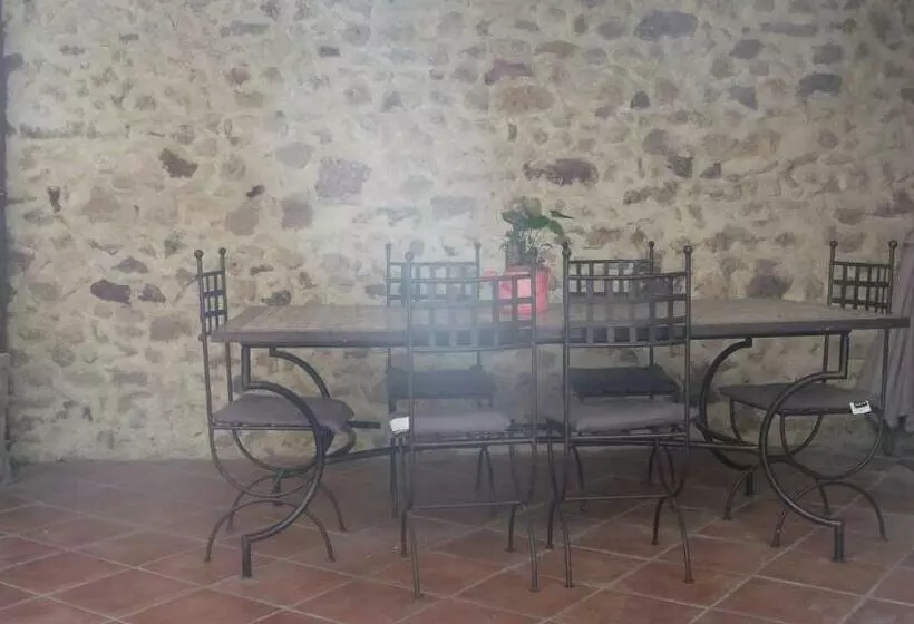 Aamiaismajoitus (B&B) La Grange D Antan