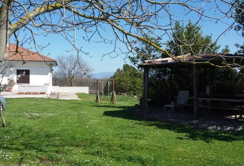 مبيت وإفطار La Nepitella