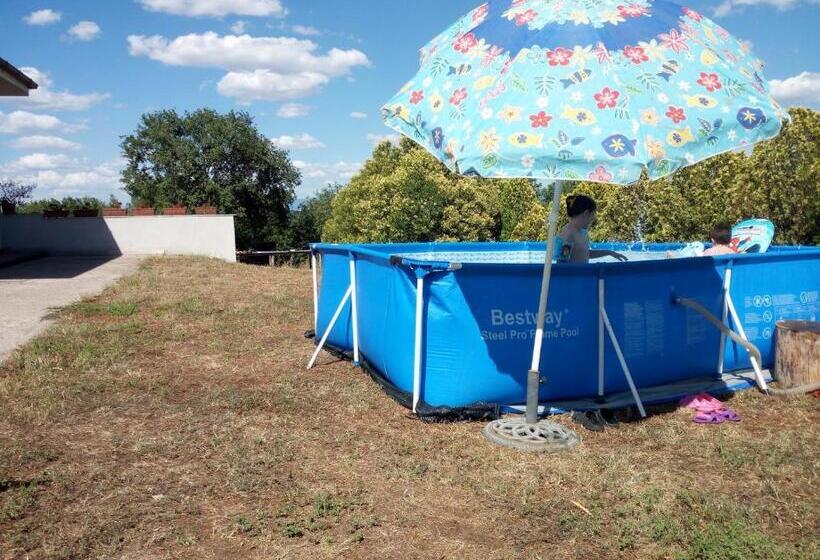 مبيت وإفطار La Nepitella