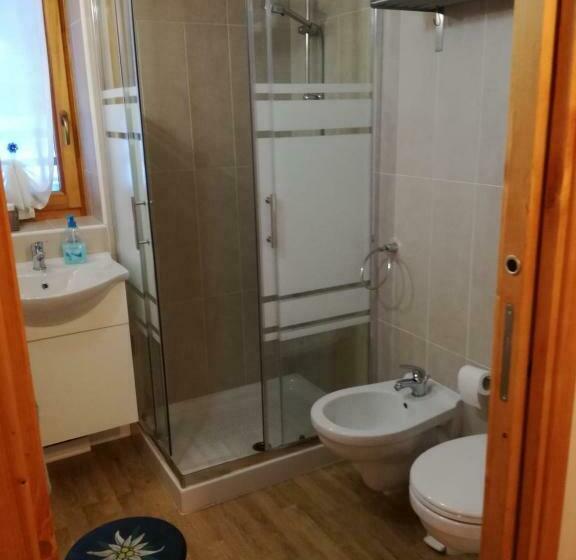 مبيت وإفطار Rifugio Casa Lobietti