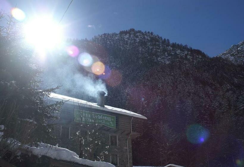 مبيت وإفطار Rifugio Casa Lobietti
