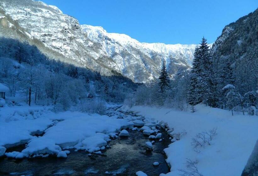 مبيت وإفطار Rifugio Casa Lobietti