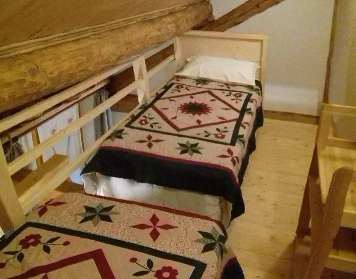 Aamiaismajoitus (B&B) Rifugio Casa Lobietti