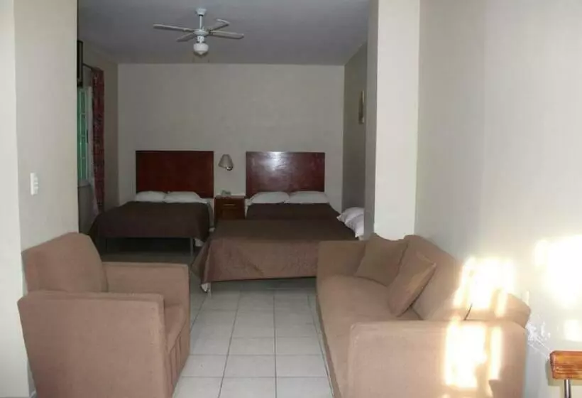 ホテル Gina