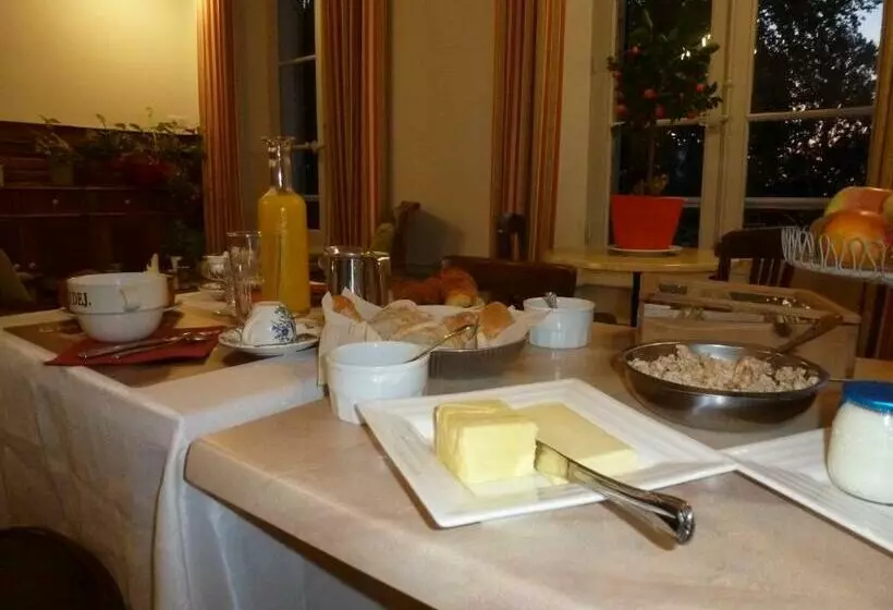 ペンション Château De Morin