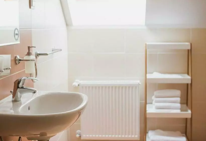 ペンション Penzión Kúria