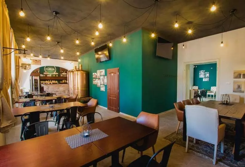 ペンション Penzión Kúria