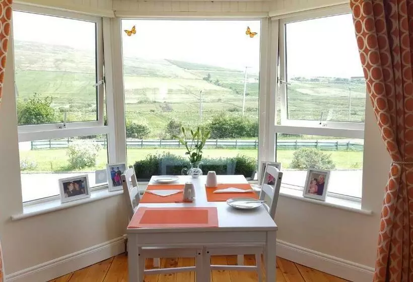 ベッドアンドブレックファースト An Charraig Ban On The Wild Atlantic Way F94wt02