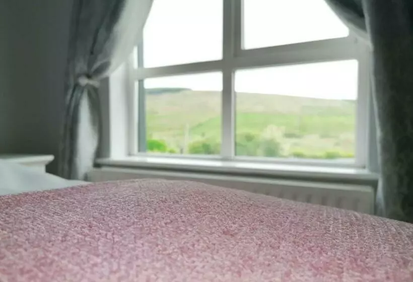 ベッドアンドブレックファースト An Charraig Ban On The Wild Atlantic Way F94wt02