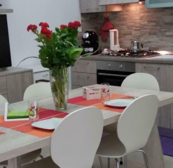 تختخواب و صبحانه Angeli