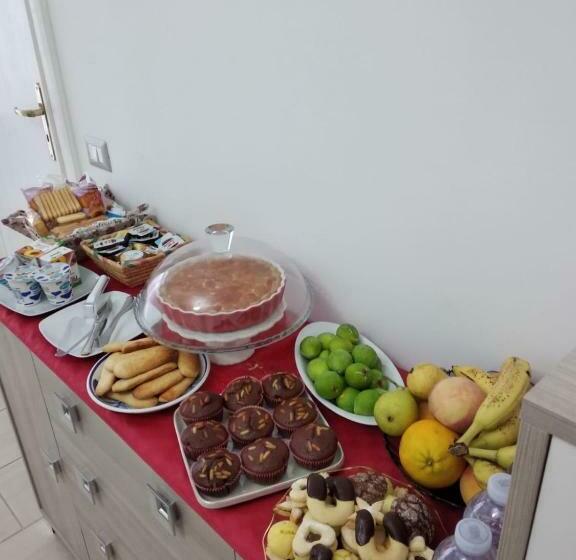 تختخواب و صبحانه Angeli