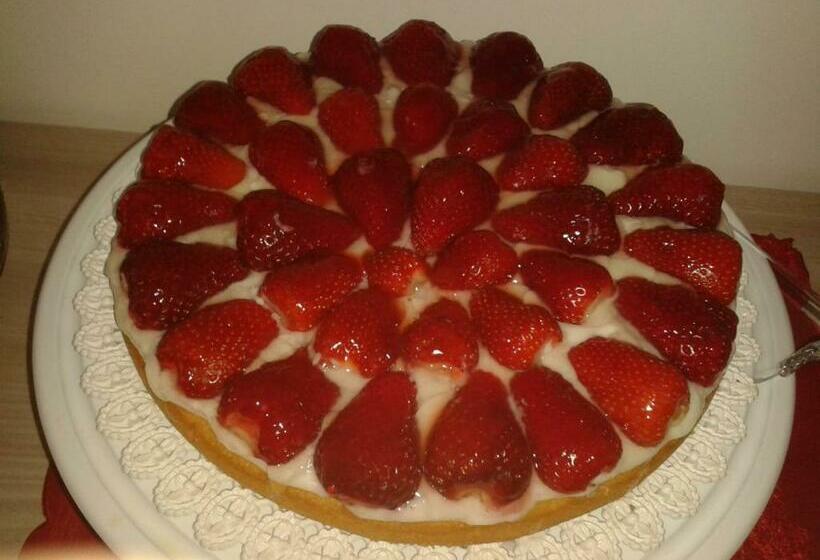 تختخواب و صبحانه Angeli