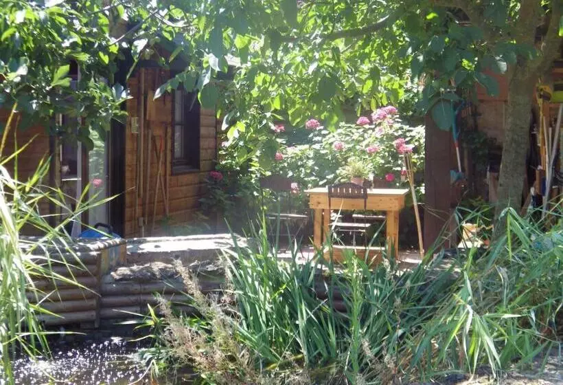 Aamiaismajoitus (B&B) Chez Gus