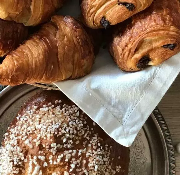 Aamiaismajoitus (B&B) Merci Papa Merci Maman