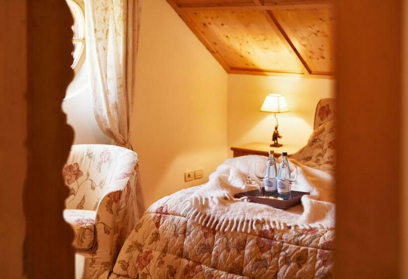 مبيت وإفطار Schlosswirt Forst